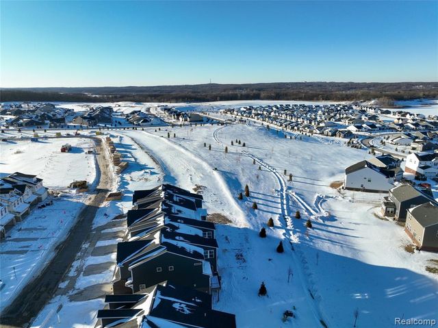 1434 Superior Drive, Milford, MI 48381