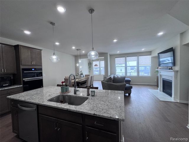 1434 Superior Drive, Milford, MI 48381