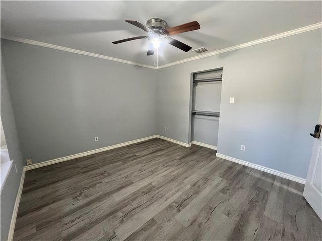 3034 Twin Creek Dr, Corpus Christi, TX 78414