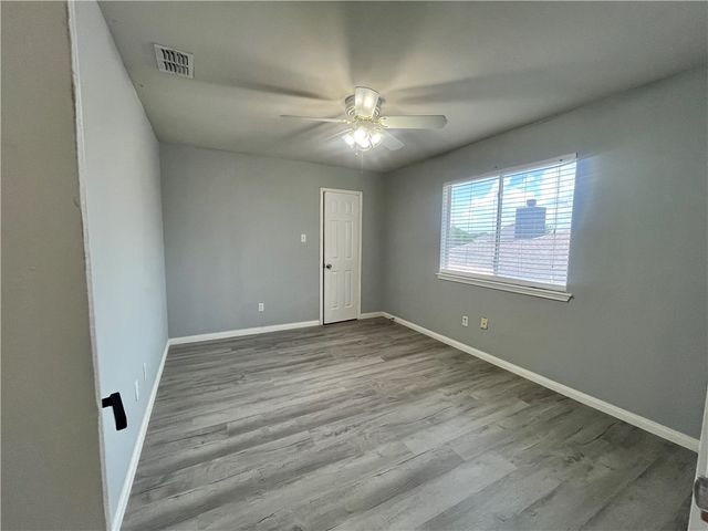 3034 Twin Creek Dr, Corpus Christi, TX 78414