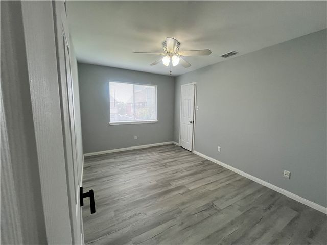 3034 Twin Creek Dr, Corpus Christi, TX 78414