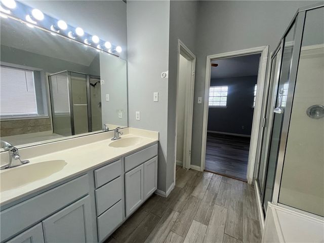 3034 Twin Creek Dr, Corpus Christi, TX 78414