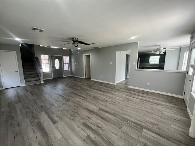 3034 Twin Creek Dr, Corpus Christi, TX 78414