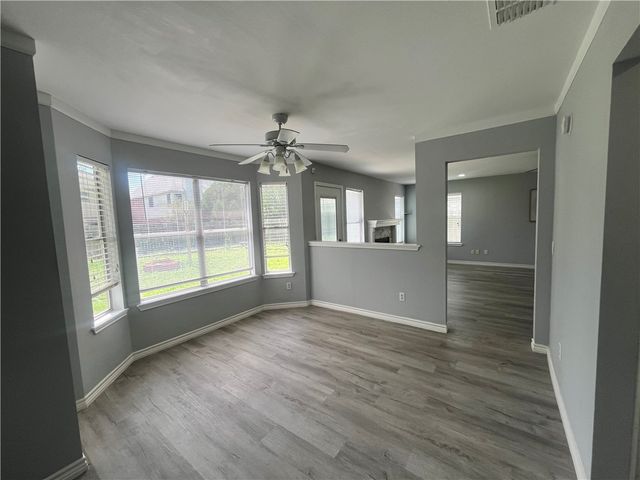 3034 Twin Creek Dr, Corpus Christi, TX 78414