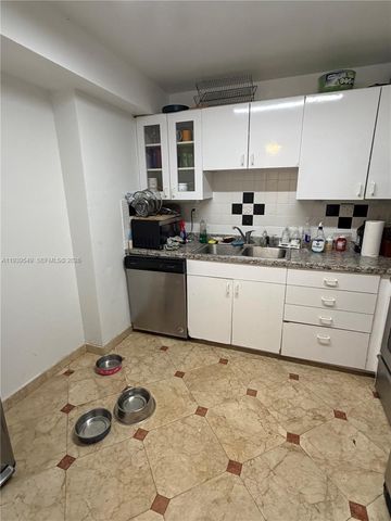 1800 Collins Ave 19C, Miami Beach, FL 33139