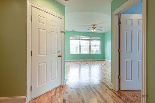 4348 N Sacramento Avenue 3, Chicago, IL 60618