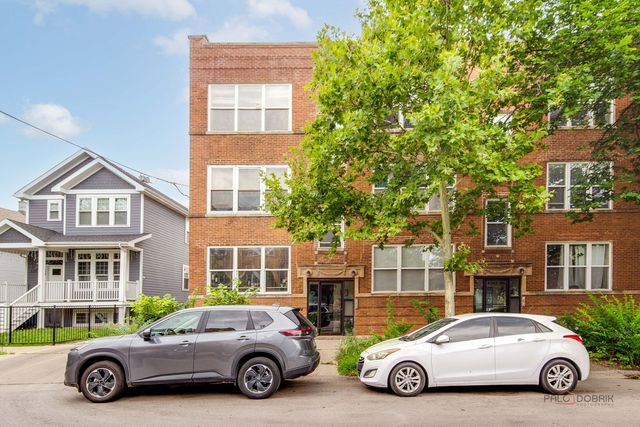 4348 N Sacramento Avenue 3, Chicago, IL 60618