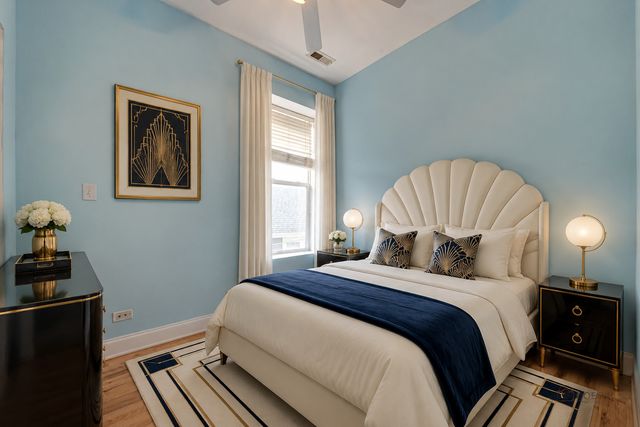 4348 N Sacramento Avenue 3, Chicago, IL 60618