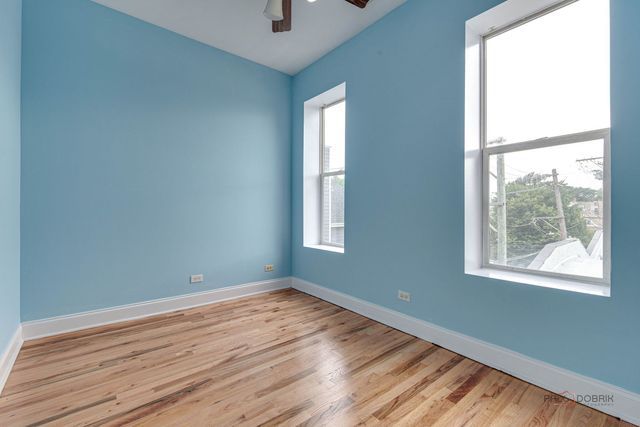 4348 N Sacramento Avenue 3, Chicago, IL 60618