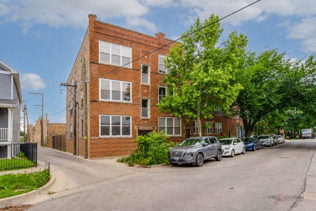 4348 N Sacramento Avenue 3, Chicago, IL 60618