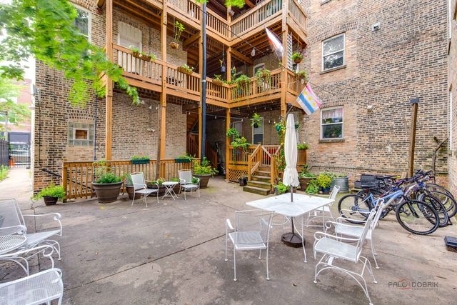 4348 N Sacramento Avenue 3, Chicago, IL 60618