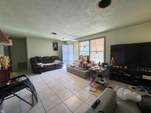 4501 Parrish Road, Haltom City, TX 76117