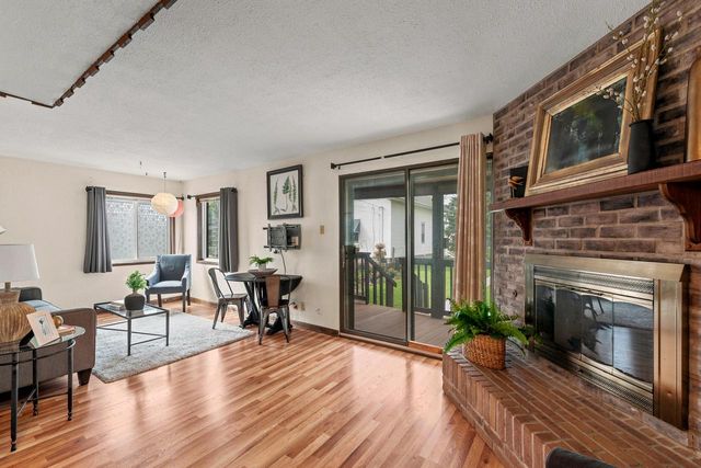822 S 56th STREET, West Allis, WI 53214