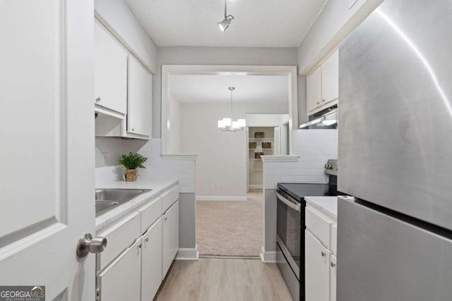 1015 Wingate Way, Atlanta, GA 30350