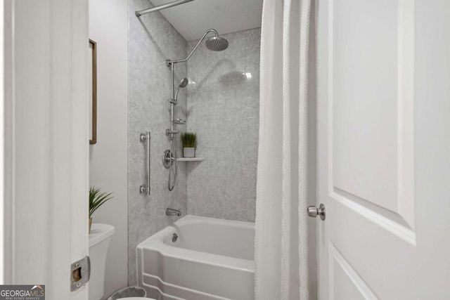 1015 Wingate Way, Atlanta, GA 30350