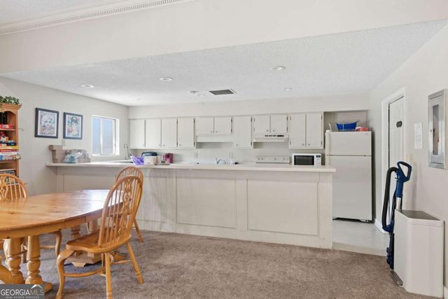 1015 Wingate Way, Atlanta, GA 30350