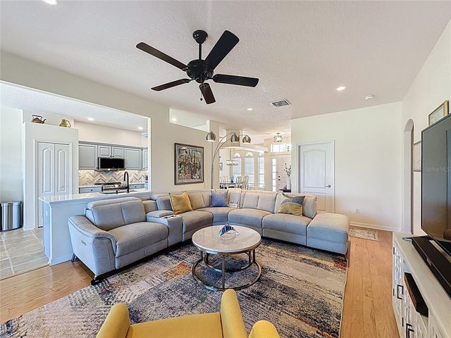 3842 AVON COURT, Clermont, FL 34711