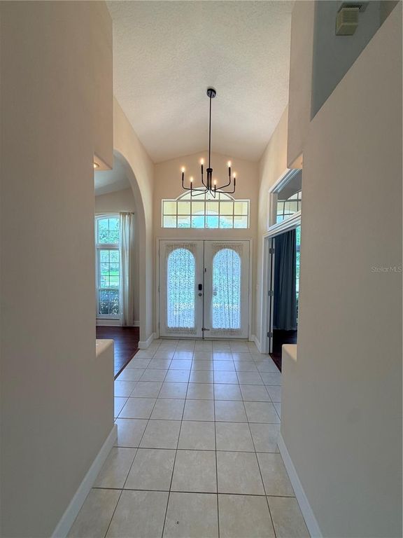Image 4 of property listing at 731 FORESTGREEN COURT, Orlando, FL 32828