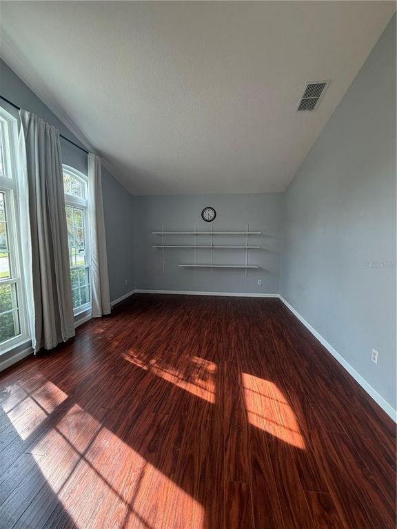 Image 8 of property listing at 731 FORESTGREEN COURT, Orlando, FL 32828