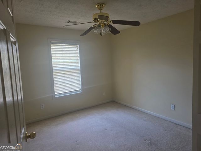 3205 HALEYS Way, Conyers, GA 30013