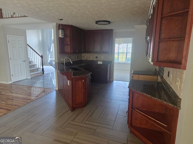 3205 HALEYS Way, Conyers, GA 30013