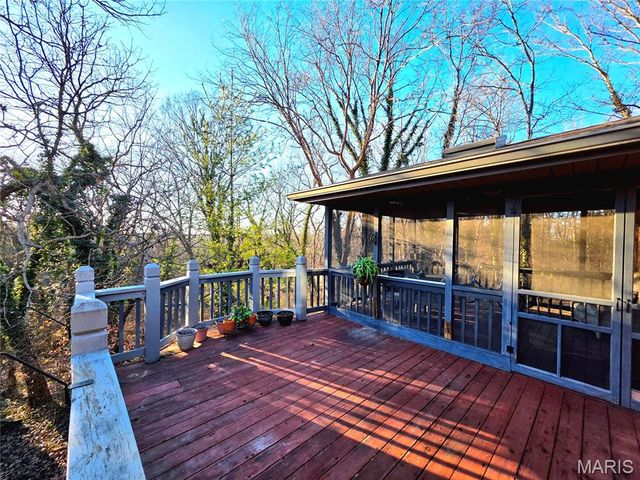 1111 Ecko Lane, Washington, MO 63090