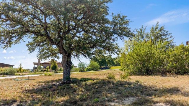 624 Casasanta TRL, Spicewood, TX 78738