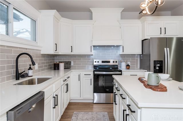 809 Wellmeier Avenue, Dayton, OH 45410