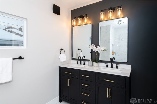 809 Wellmeier Avenue, Dayton, OH 45410