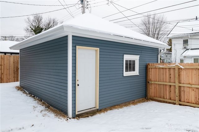 809 Wellmeier Avenue, Dayton, OH 45410