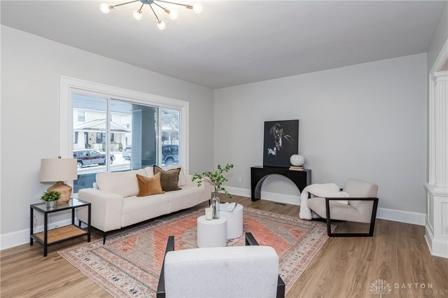 809 Wellmeier Avenue, Dayton, OH 45410