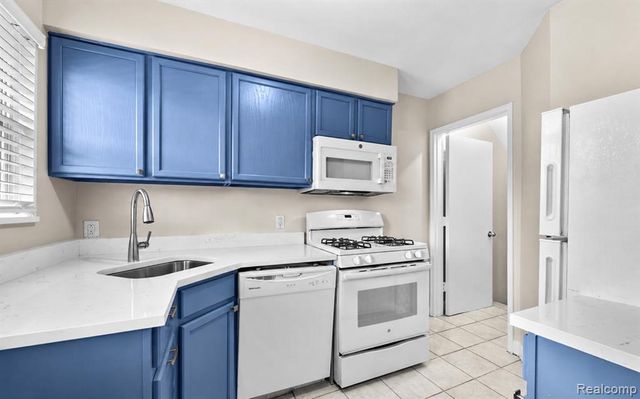 3352 Coolidge Highway 11, Royal Oak, MI 48073