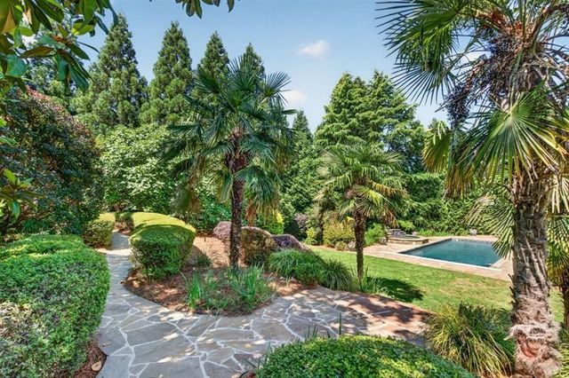 740 Riley Place, Atlanta, GA 30327