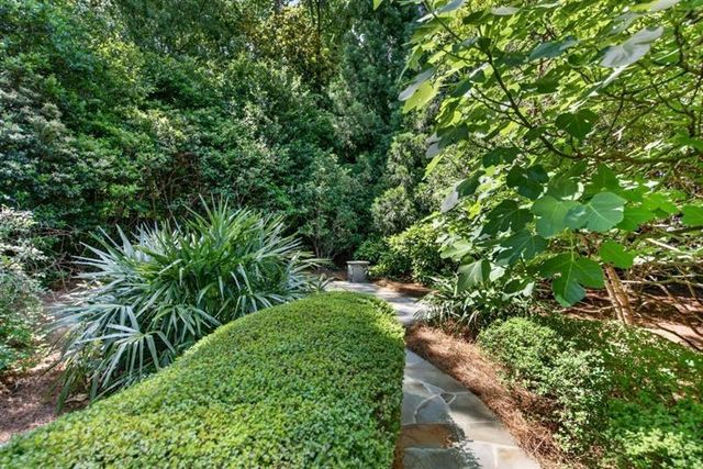 740 Riley Place, Atlanta, GA 30327