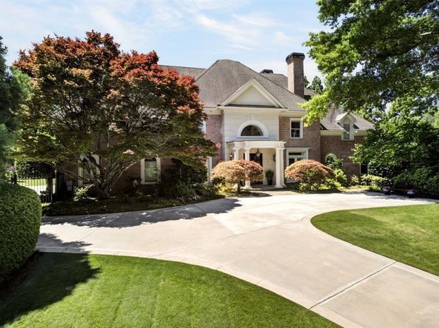 740 Riley Place, Atlanta, GA 30327