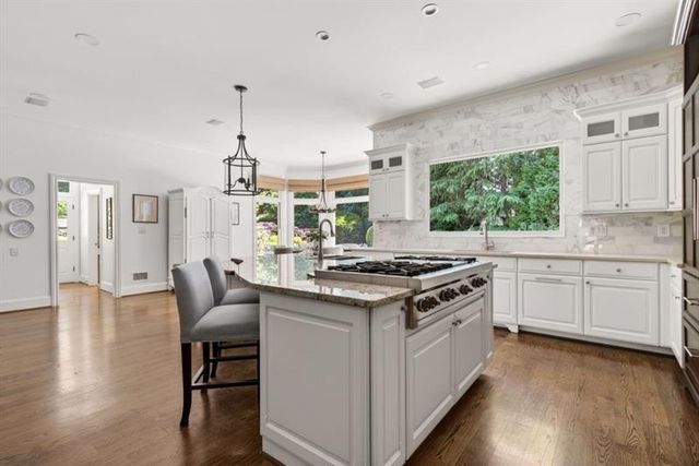 740 Riley Place, Atlanta, GA 30327