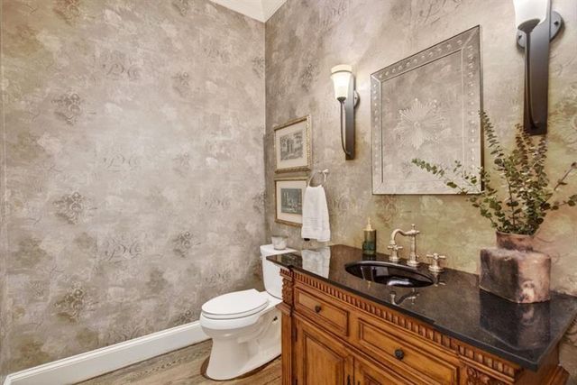 740 Riley Place, Atlanta, GA 30327