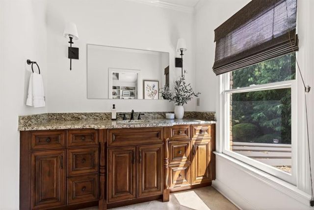 740 Riley Place, Atlanta, GA 30327