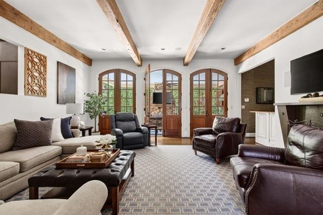740 Riley Place, Atlanta, GA 30327