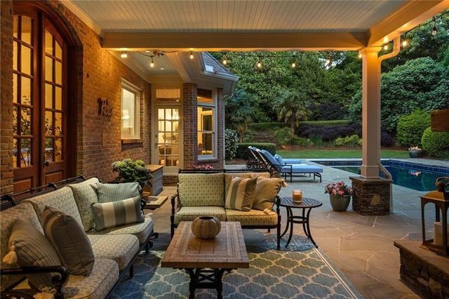 740 Riley Place, Atlanta, GA 30327