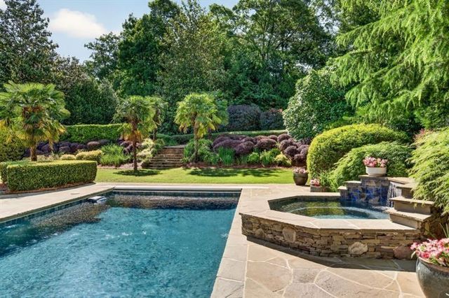 740 Riley Place, Atlanta, GA 30327