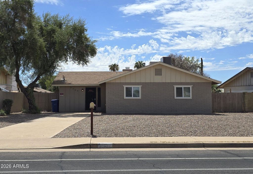 3339 W CHOLLA Street, Phoenix, AZ 85029 — exterior