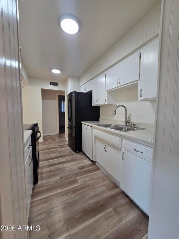 3339 W CHOLLA Street, Phoenix, AZ 85029 — photo 5