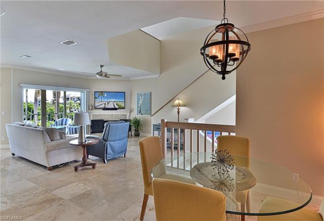175 Barefoot CIR, Bonita Springs, FL 34134
