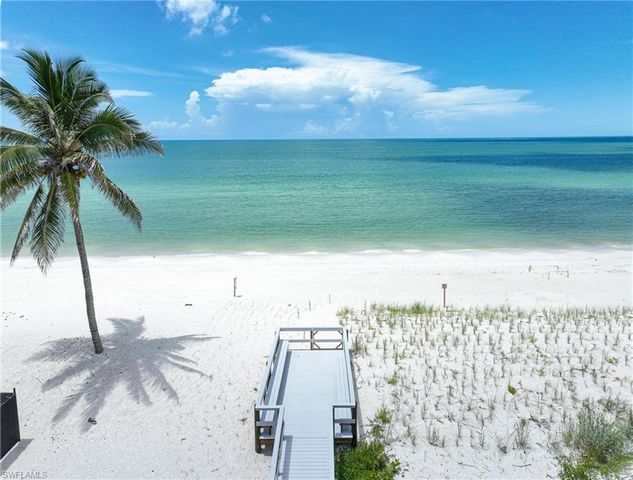 175 Barefoot CIR, Bonita Springs, FL 34134