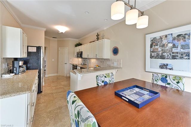 175 Barefoot CIR, Bonita Springs, FL 34134
