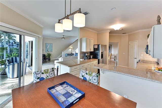 175 Barefoot CIR, Bonita Springs, FL 34134