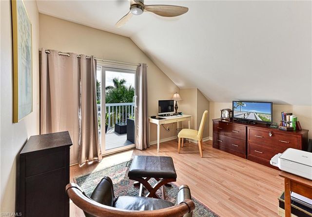 175 Barefoot CIR, Bonita Springs, FL 34134