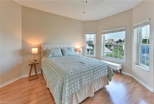 175 Barefoot CIR, Bonita Springs, FL 34134