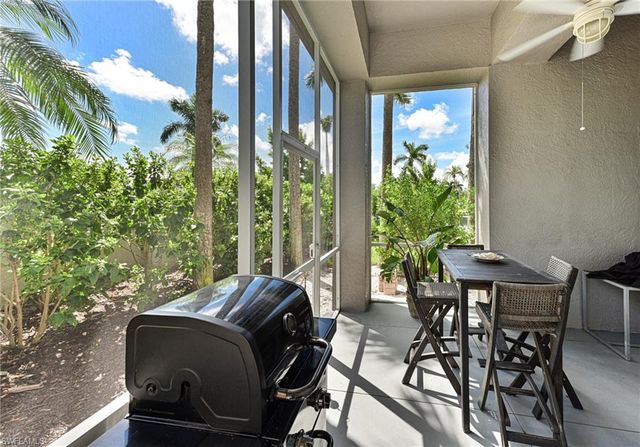 175 Barefoot CIR, Bonita Springs, FL 34134